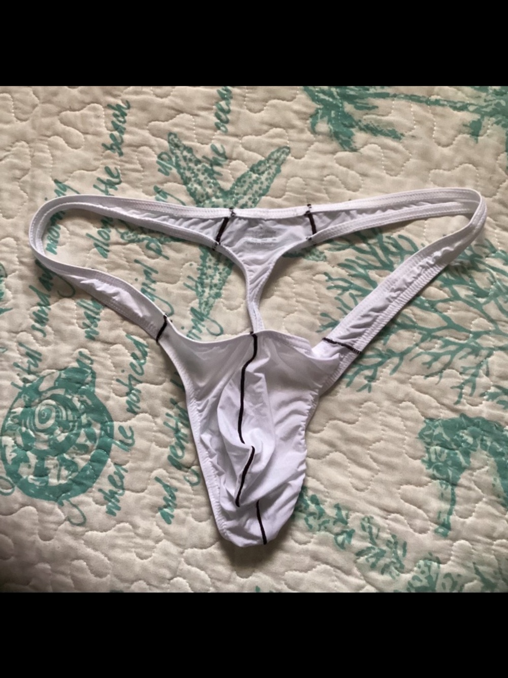 Sexy white thong - Picture 2 of 6